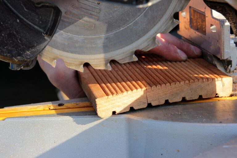 chop saw, saw blade, teeth of the saw blade-1337288.jpg